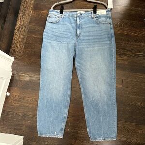 NWT Abercrombie & Fitch Mom Jean